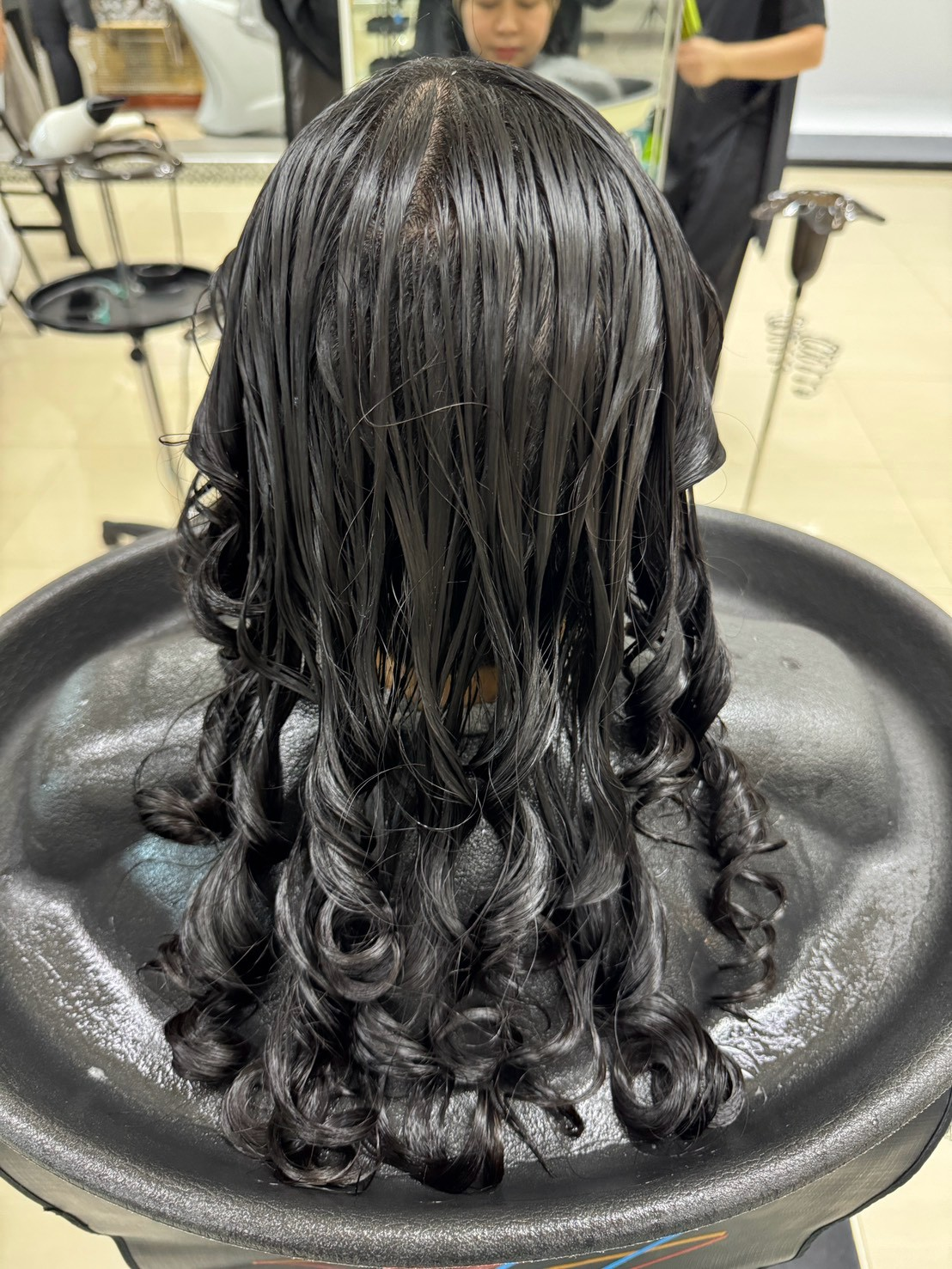 Elegant Midnight Layer Curl
